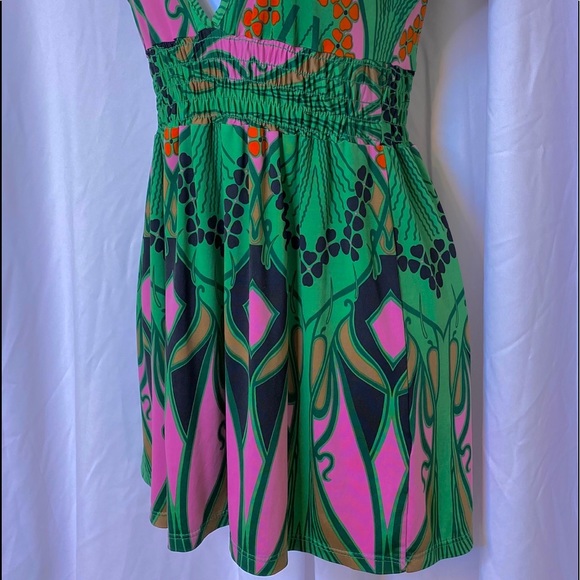 Forever 21 Green and Pink Blouse - Picture 2 of 3